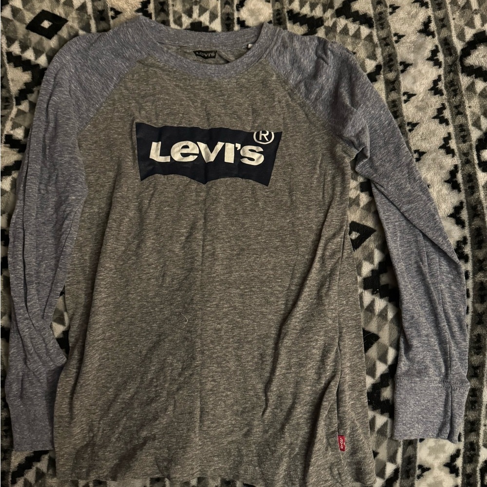 Levi's Gray Long Sleeve Tee with Crew Neck